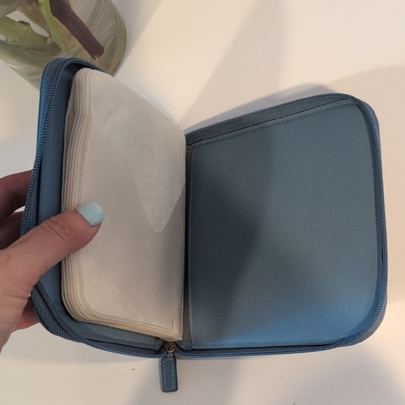 Super Soft Vintage Coach Accessory Light Blue Leather CD Case - Picture 5 of 8